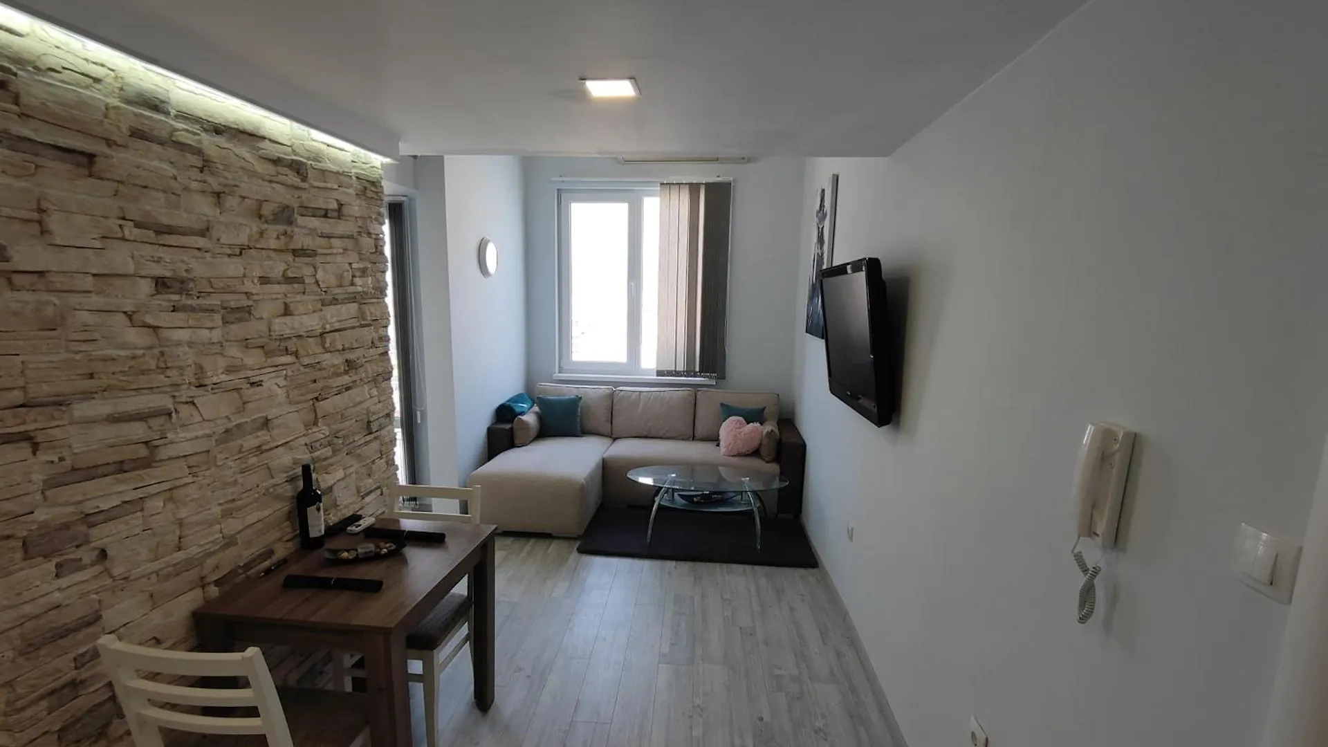 Urban Haven Apartment Varna
